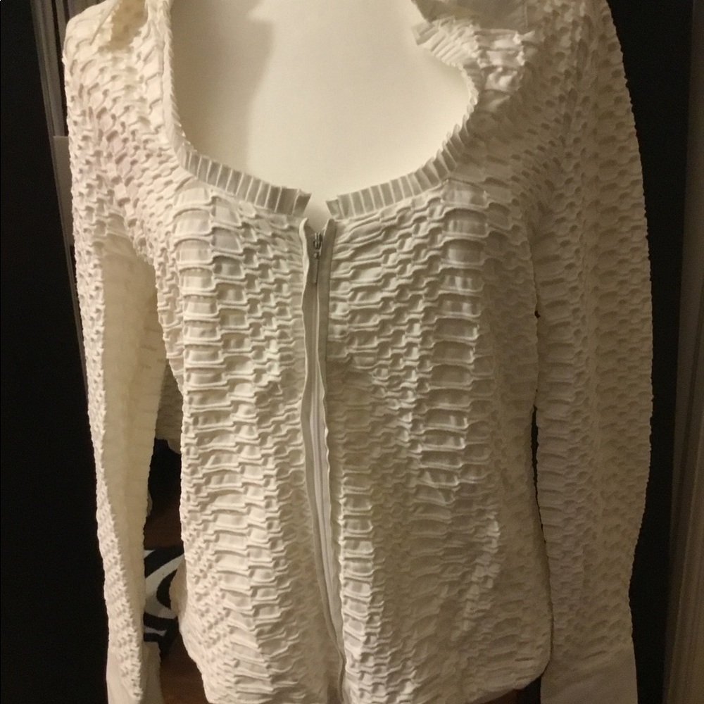 High quality crop statement blouse